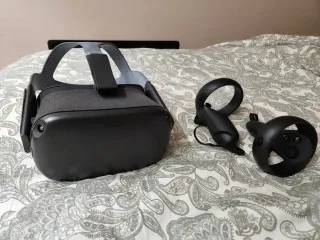 Oculus Quest con mandos y funda