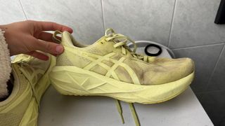 ASICS Novablast 5 Scarpe Gialle