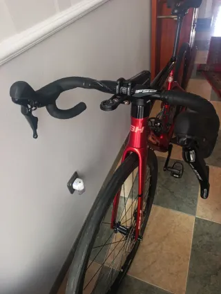 Bicicleta Carretera BH RS1 Roja
