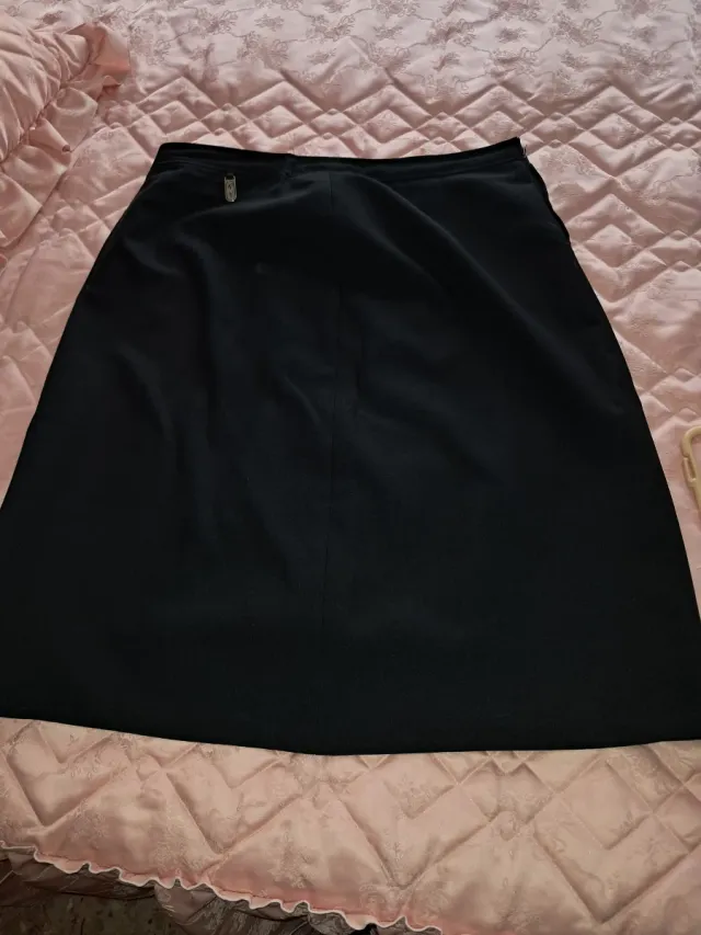 Se vende lote de ropa de 2 mano.