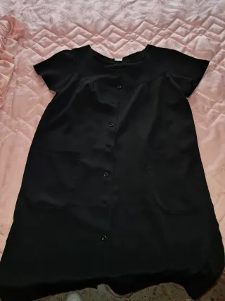 Se vende lote de ropa de 2 mano.