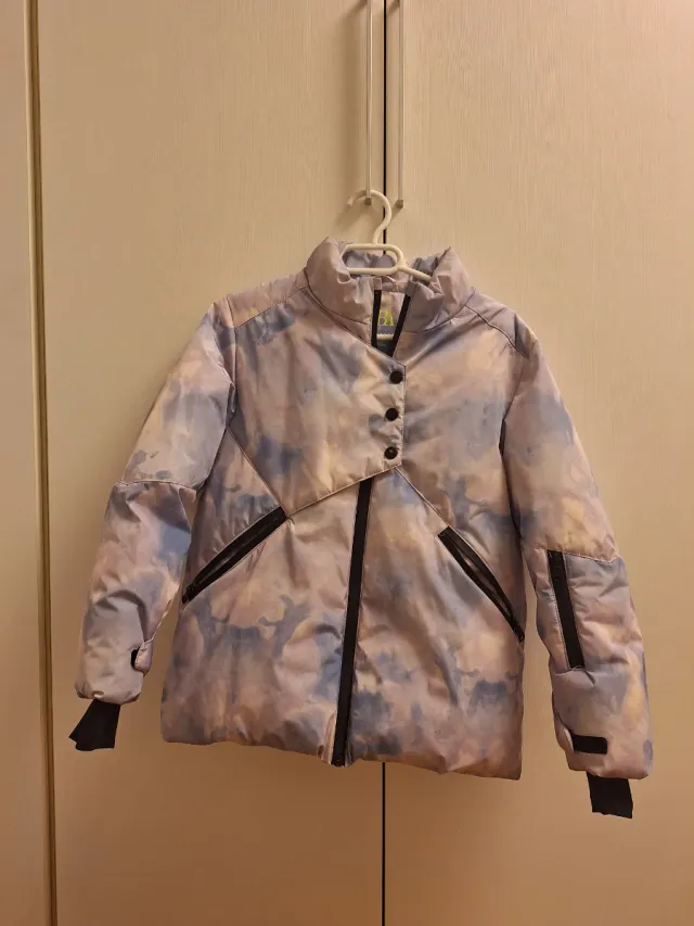 Abrigo niña Zara T.9 (134 cm) estampado