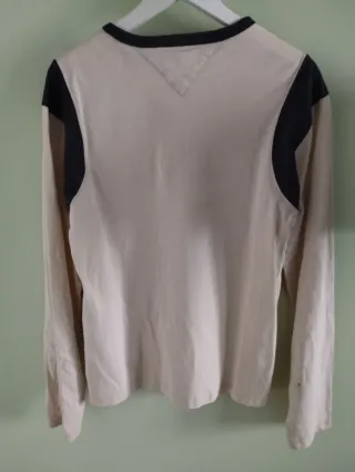 Camiseta Tommy Hilfiger Manga Larga Beige/Negra