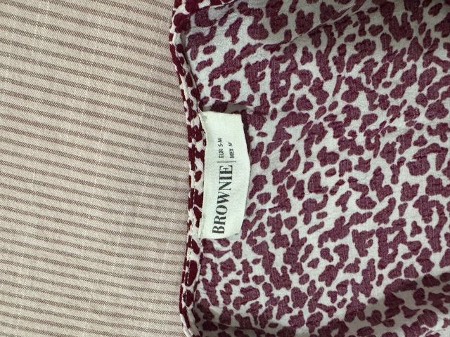 Vestido estampado vino tinto y blanco