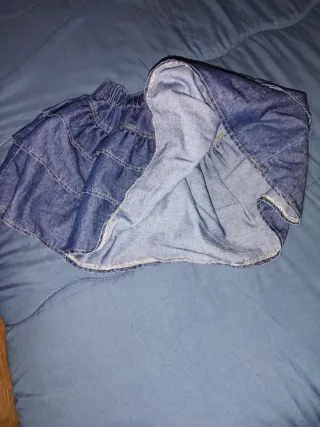 Minifalda vaquera con volantes