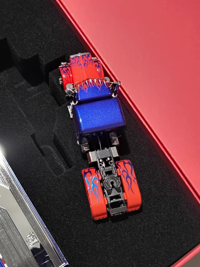 Camión Optimus Prime HEC 1:64