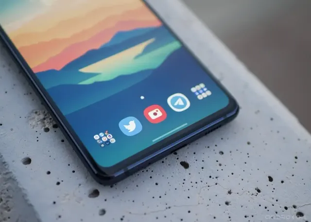 Samsung Galaxy S20 FE azul. Como nuevo.