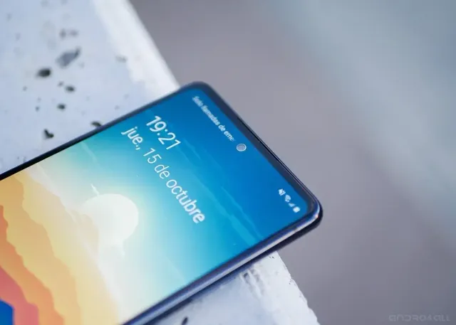 Samsung Galaxy S20 FE azul. Como nuevo.