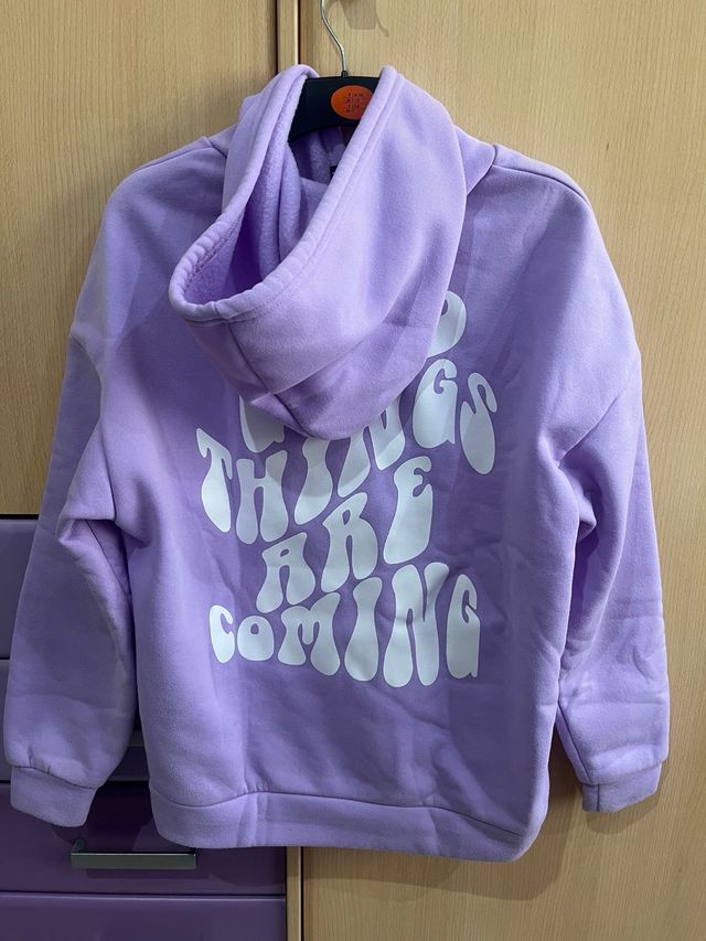 Sudadera Morada con Mensaje