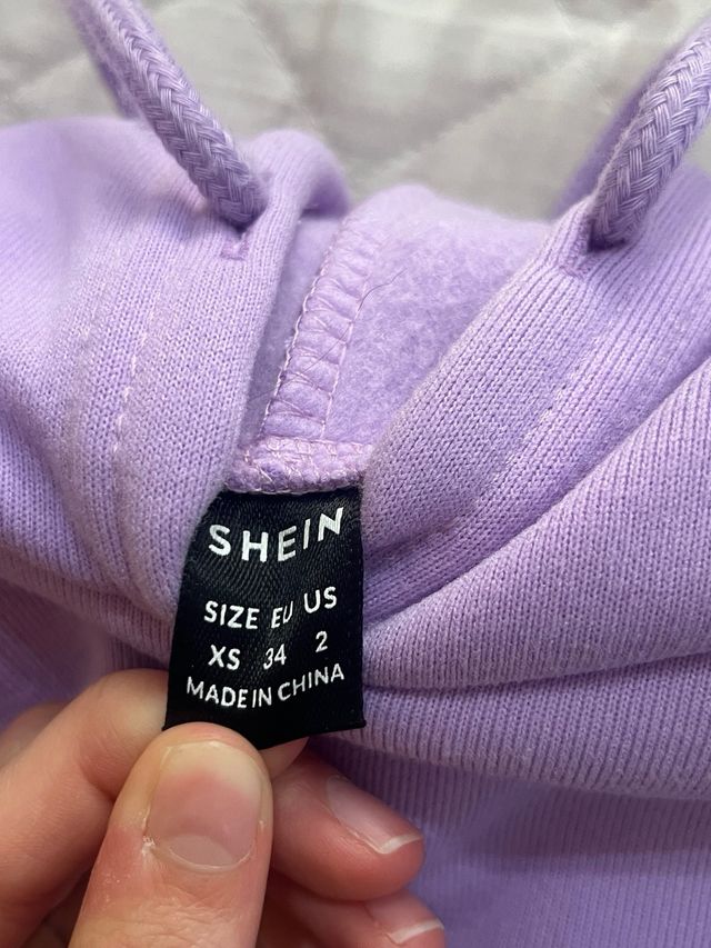 Sudadera Morada con Mensaje