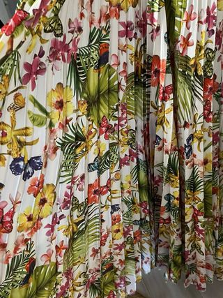 Vestido fiesta plisado cuello halter flores