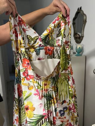 Vestido fiesta plisado cuello halter flores