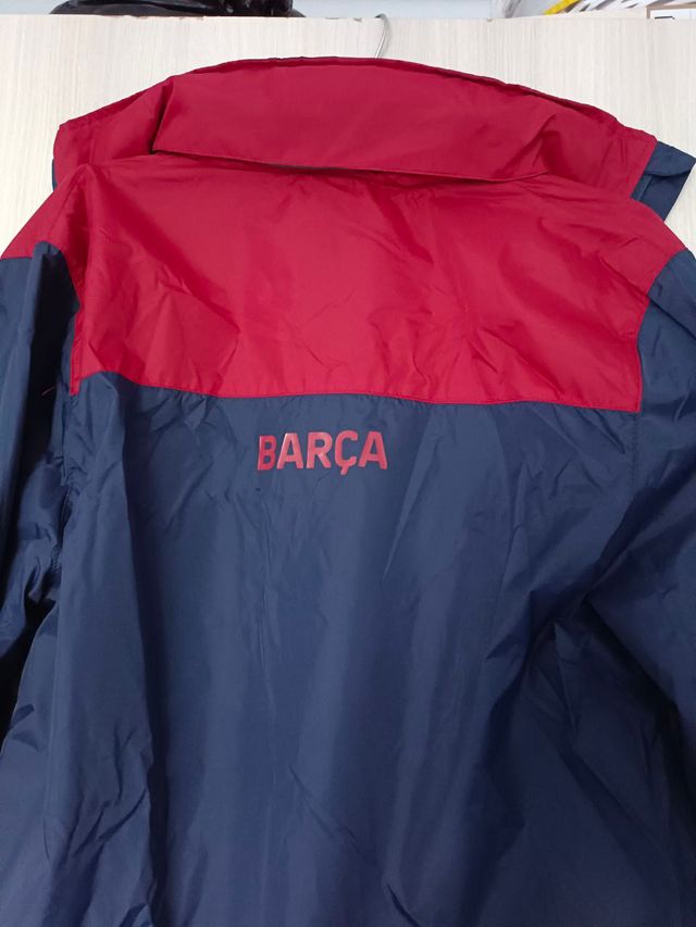 Chaqueta Ligera Nike FC Barcelona con Capucha