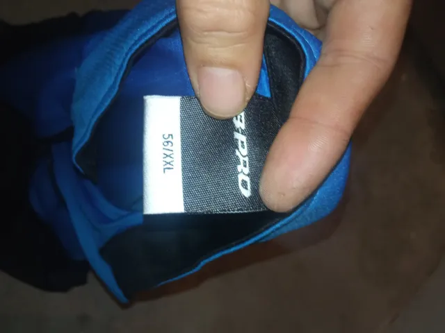 Camiseta ciclista B-PRO azul y negra