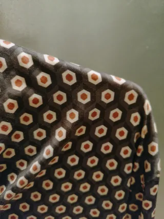 Blusa estampado geométrico