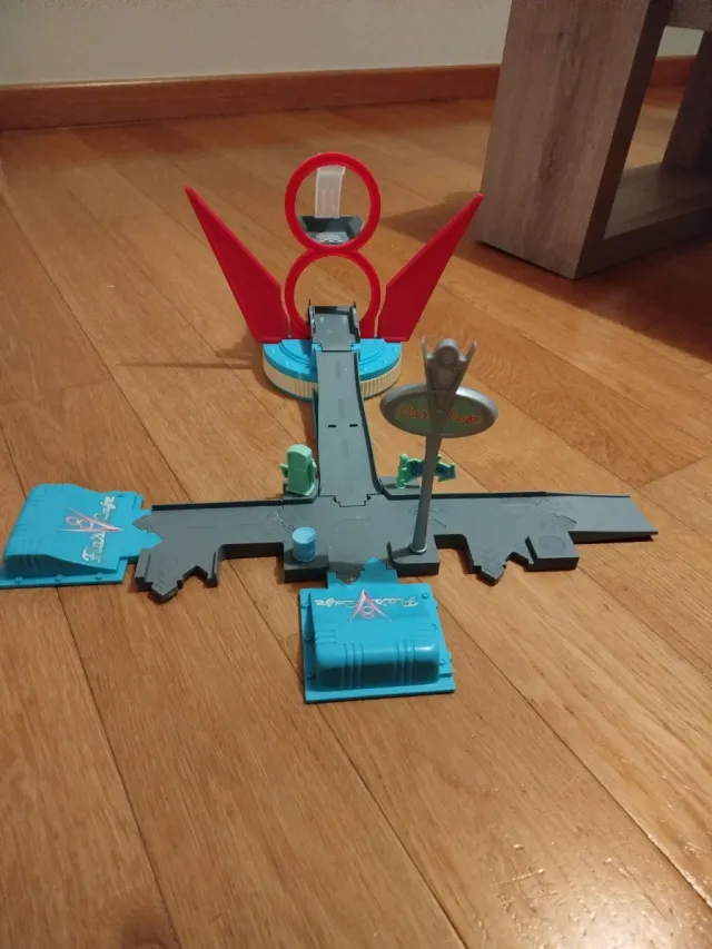 Pista Cars Disney Café V8 de Flo