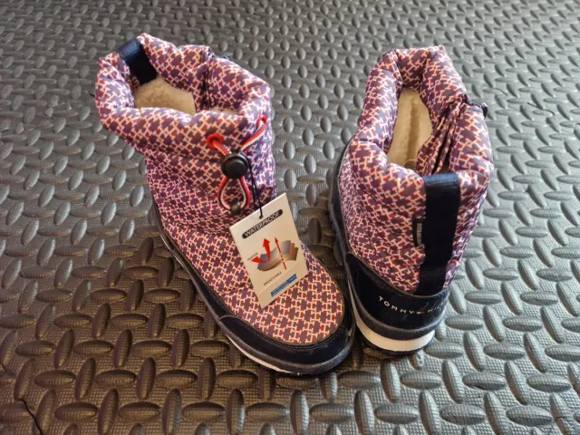 Botas de invierno/nieve Tommy Hilfiger talla 31