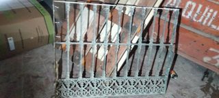 Reja de ventana de hierro forjado