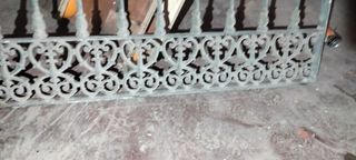 Reja de ventana de hierro forjado