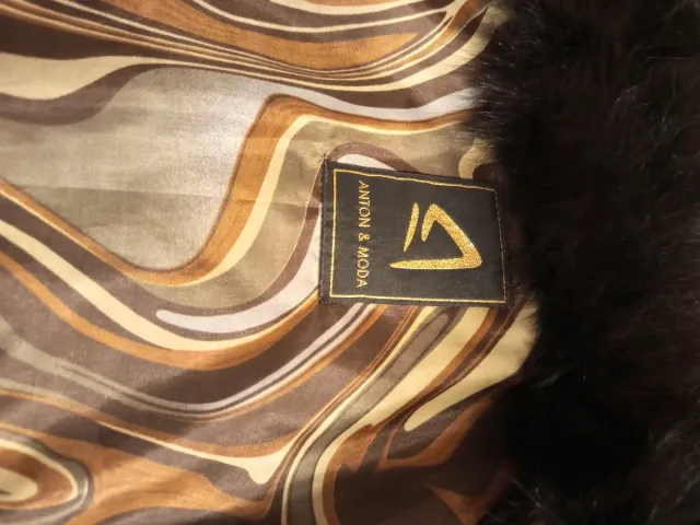 Chaquetón juvenil con cuello de pelo sintetico