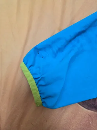 Giubbotto bambino blu con zip lime