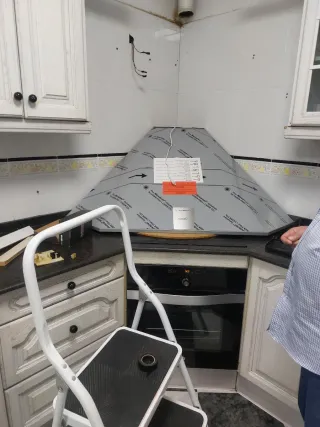 Montaje puertas, cocinas, suelos tarima, muebles