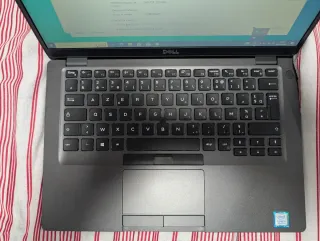 Dell Latitude 5400 Portátil