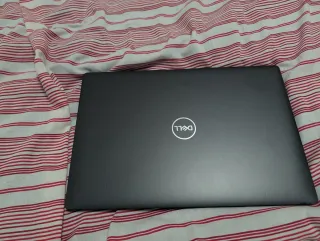 Dell Latitude 5400 Portátil