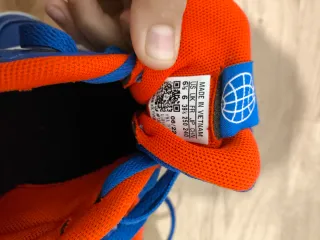 Zapatillas Adidas niño azul y rojo