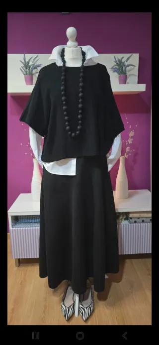 Falda larga antelina negra con bolsillos