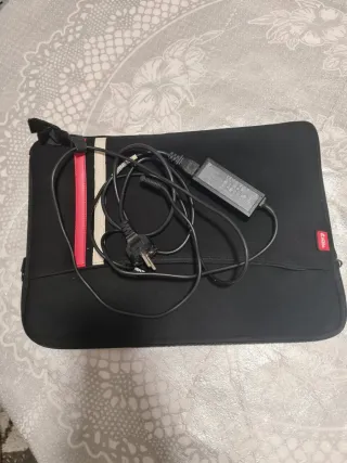 Ordenador portátil HP blanco