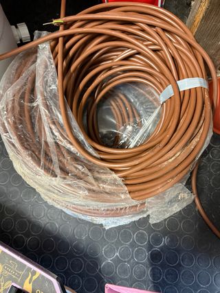 Cavo elettrico rivestito in gomma