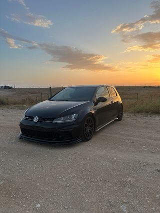 Volkswagen Golf 2014