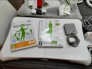 Nintendo Wii + Tabla Wii Fit + 18 Juegos
