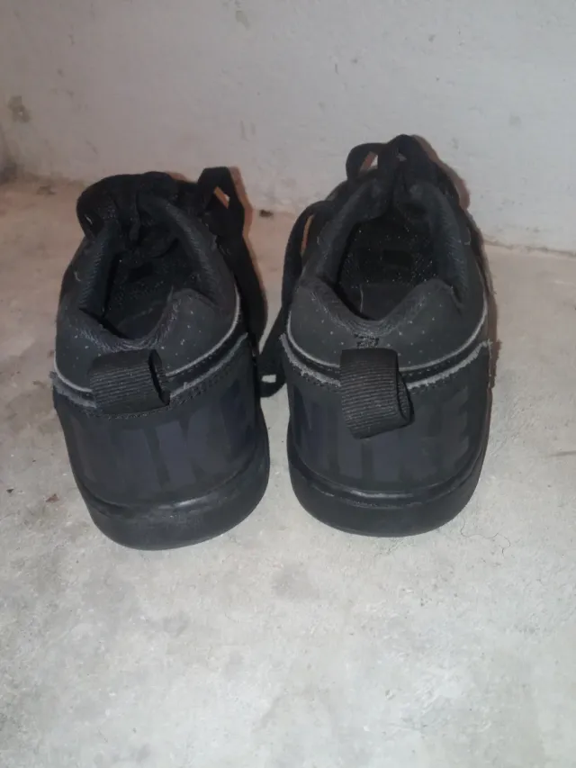 Deportivas Nike Negras