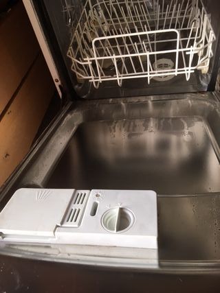 Lavavajillas Candy CSF4570 E.  8 sevicios