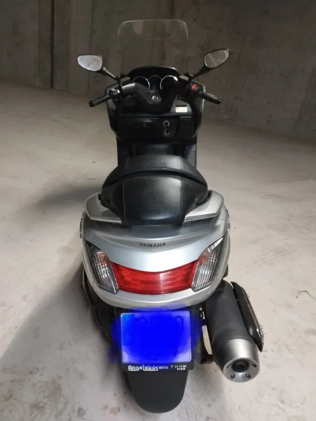 Vendo o cambio por cabrio antiguo 
Yama Majesty400