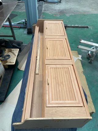 Mueble madera autocaravana