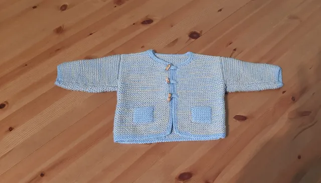 Chaqueta bebé tejida