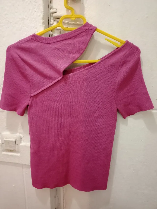 Top rosa asimétrico Zara Talla S