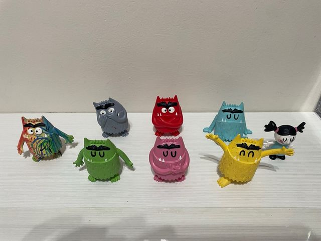 Figuras Monstruos Colores
