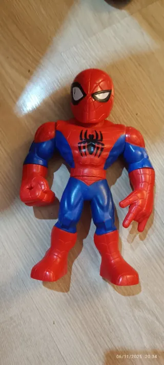 Figuras Juguete Hulk, Spiderman, Iron Man