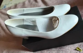 Zapatos blancos talla 37