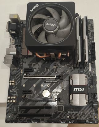 Ryzen 2700X +  Wraith Prism  + B350 + 16gigas Ram