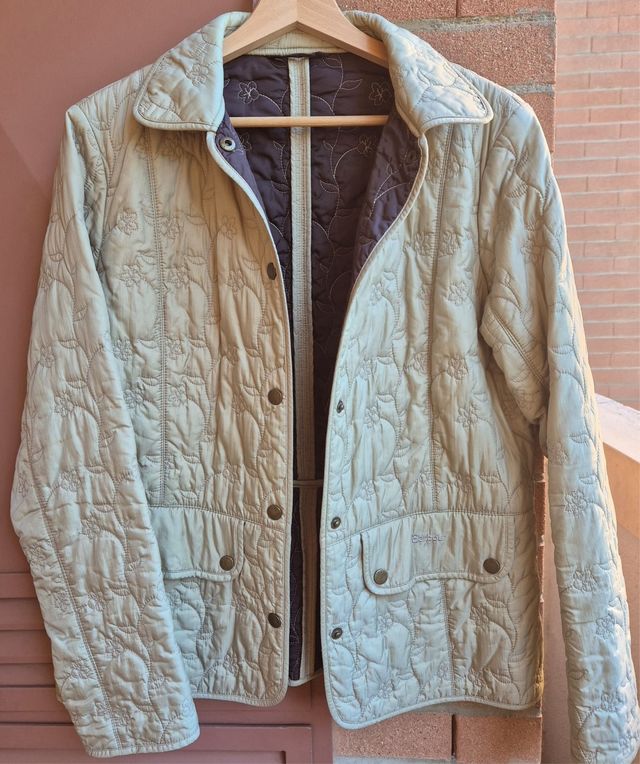 Giacca Barbour beige ricamata