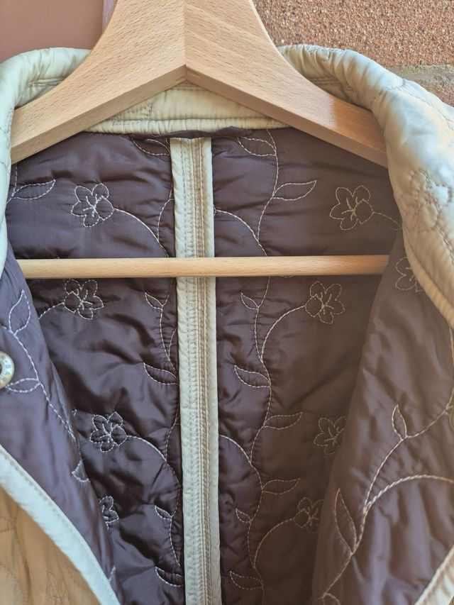 Giacca Barbour beige ricamata