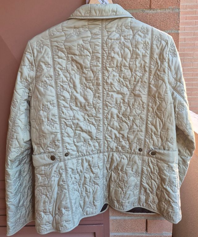 Giacca Barbour beige ricamata