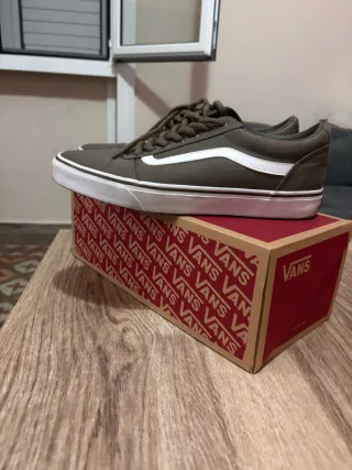 Zapatillas Vans Verdes y Blancas