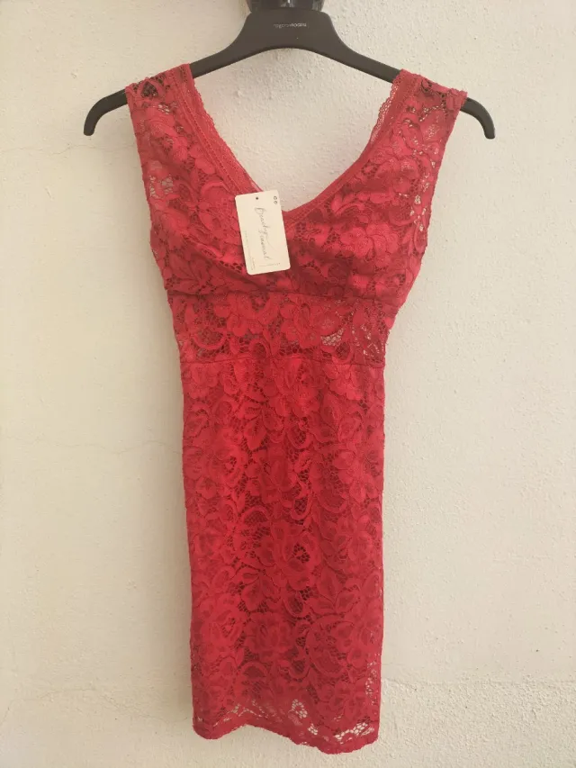 Regalo vestido encaje rojo talla S