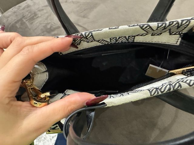 Bolso Michael Kors Negro y Blanco